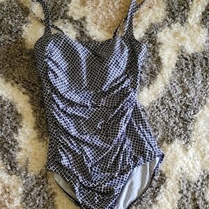 L.L.BEAN Swimsuit Size 18. Navy & white Good Condition